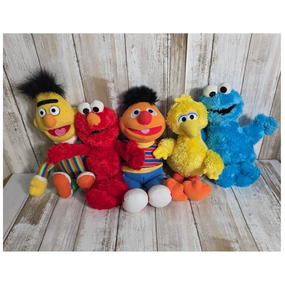 Sesame Street Plush Lot Elmo Cookie Monster Big Bird Bert Ernie Hasbro 2013 10in - Picture 4 of 9